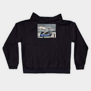 Fishing boat on departure Kids Hoodie